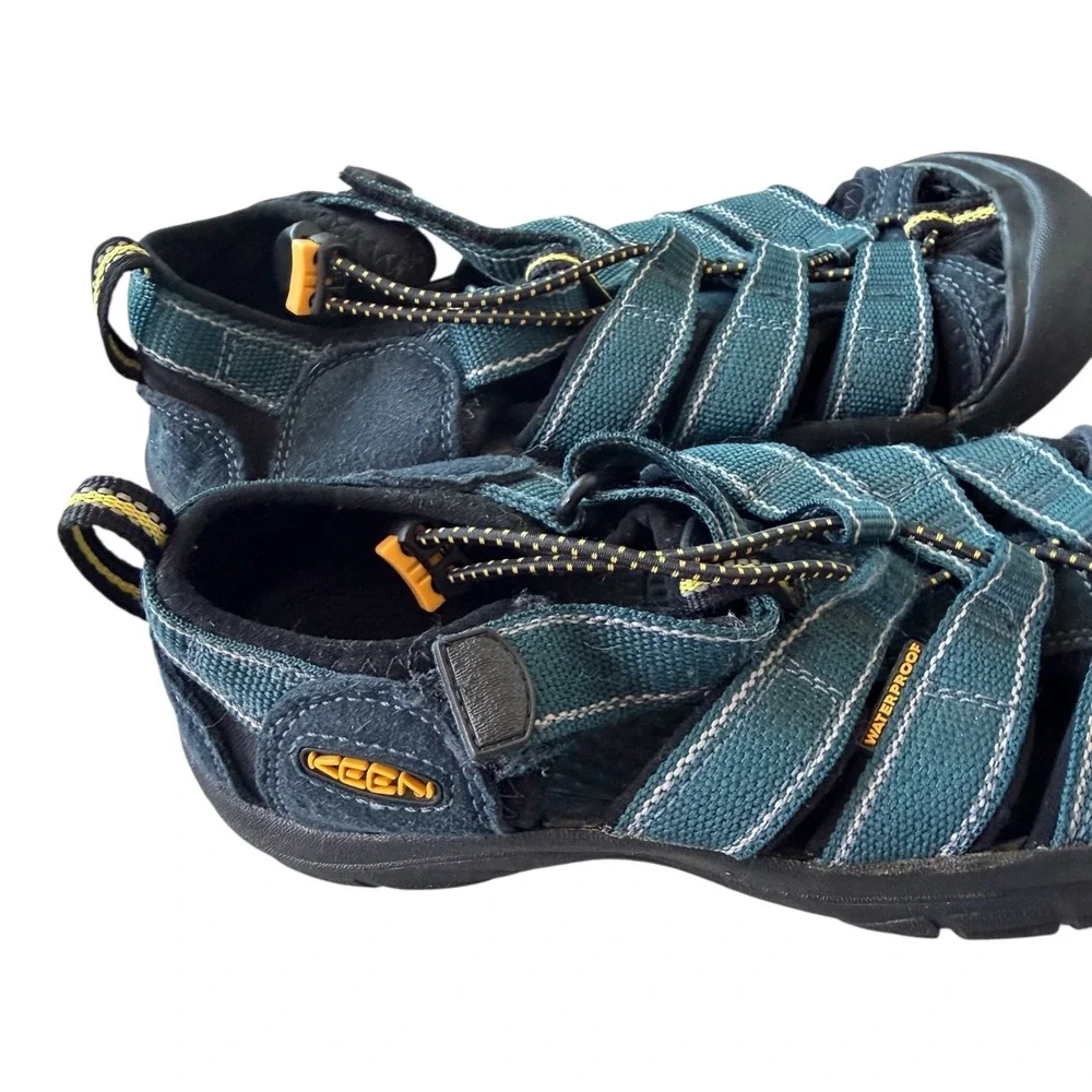 KEEN Newport H2 Waterproof Hiking Sandals Youth Size 4 Teal‎ Black